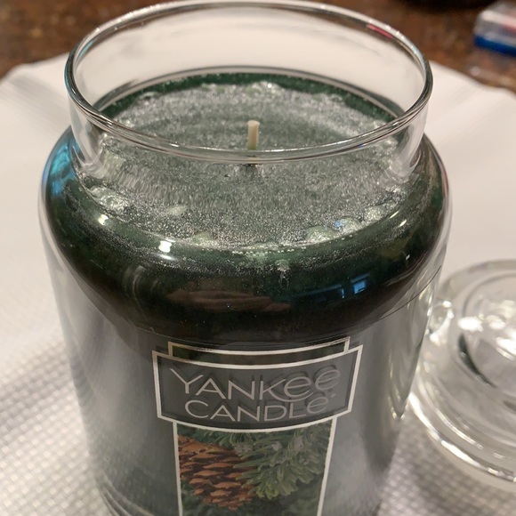 Yankee Candle Accents Nwt Yankee Candle Large Jar Balsam Cedar 22oz
